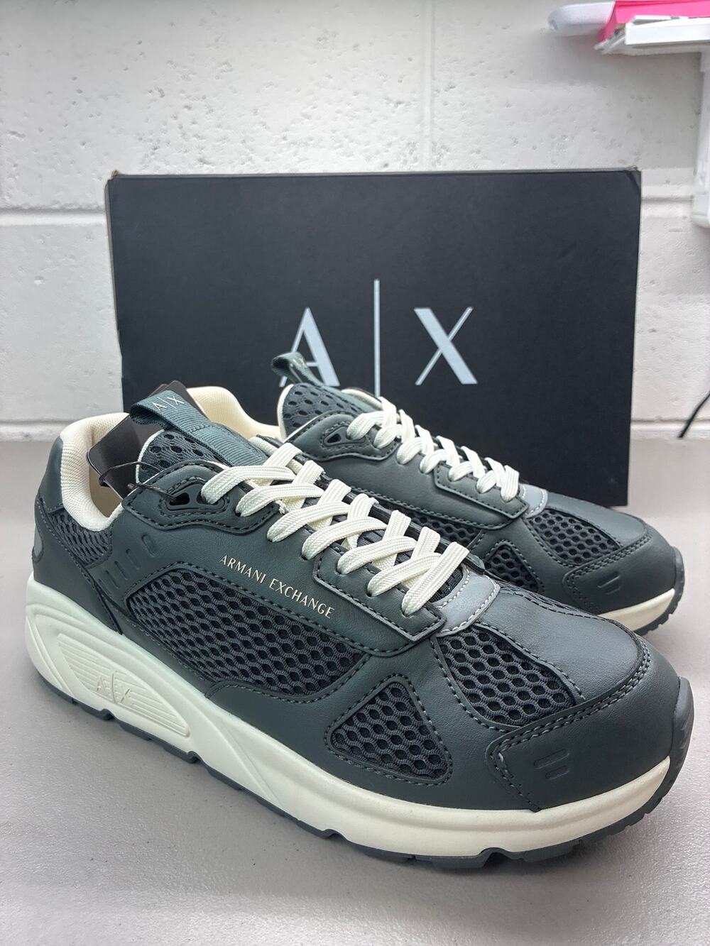 Armani exchange sneaker size 9 brand new with box xux206 xv809 green